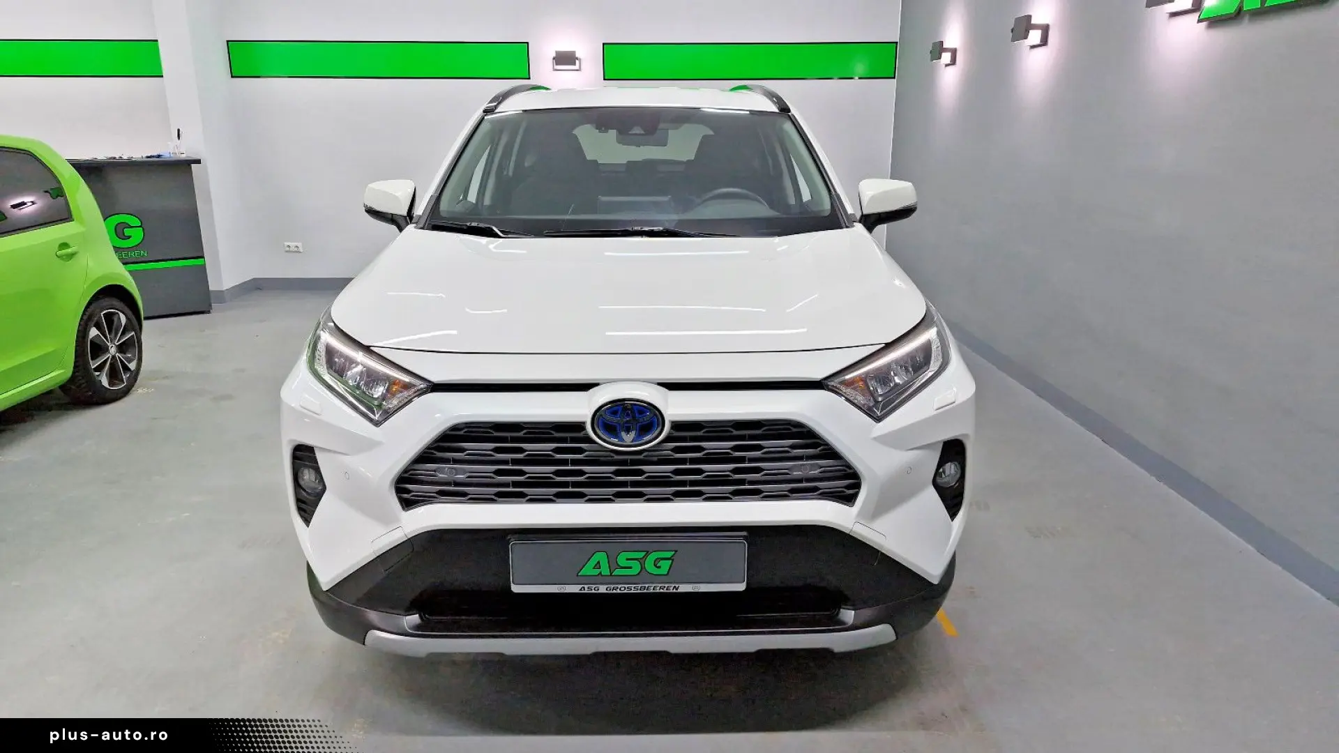 TOYOTA RAV 4 Hybrid - Safety Sense   AHK   1.Hand