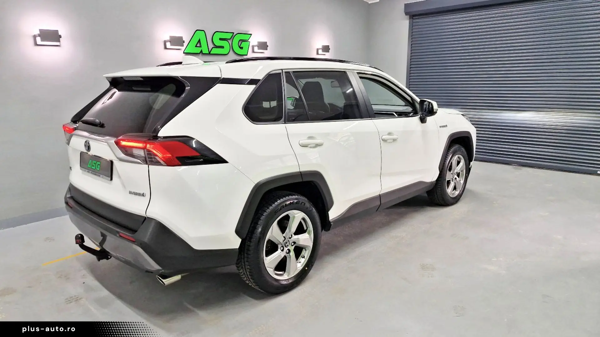 TOYOTA RAV 4 Hybrid - Safety Sense   AHK   1.Hand