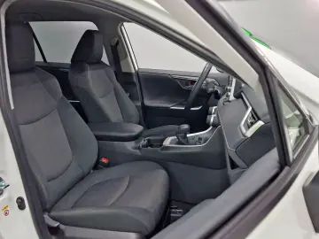 TOYOTA RAV 4 Hybrid - Safety Sense   AHK   1.Hand