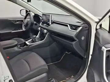 TOYOTA RAV 4 Hybrid - Safety Sense   AHK   1.Hand