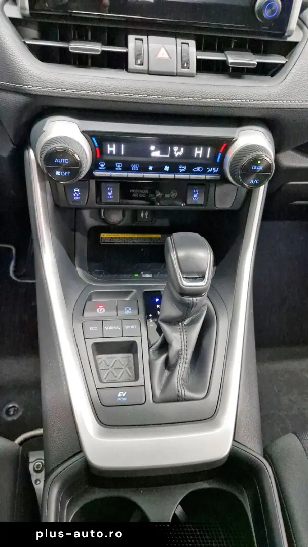 TOYOTA RAV 4 Hybrid - Safety Sense   AHK   1.Hand