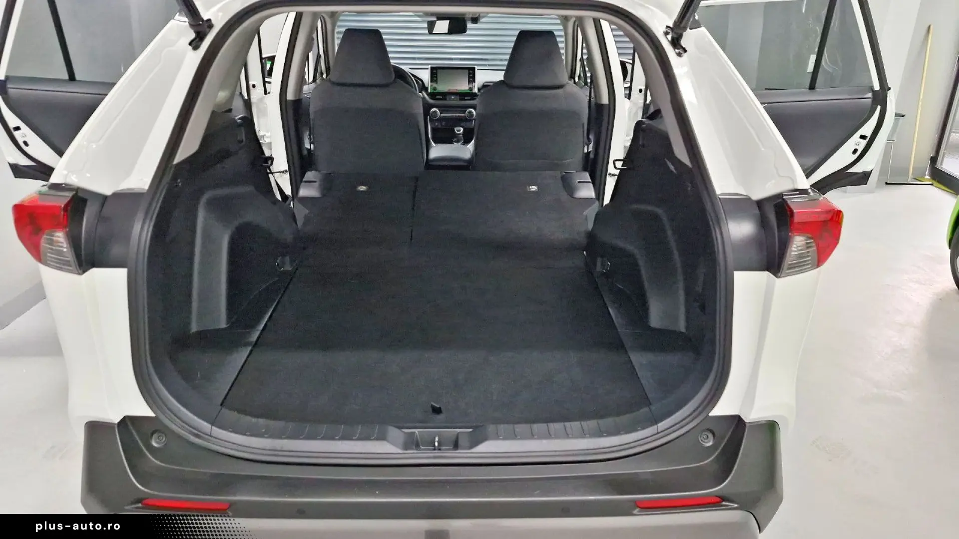 TOYOTA RAV 4 Hybrid - Safety Sense   AHK   1.Hand