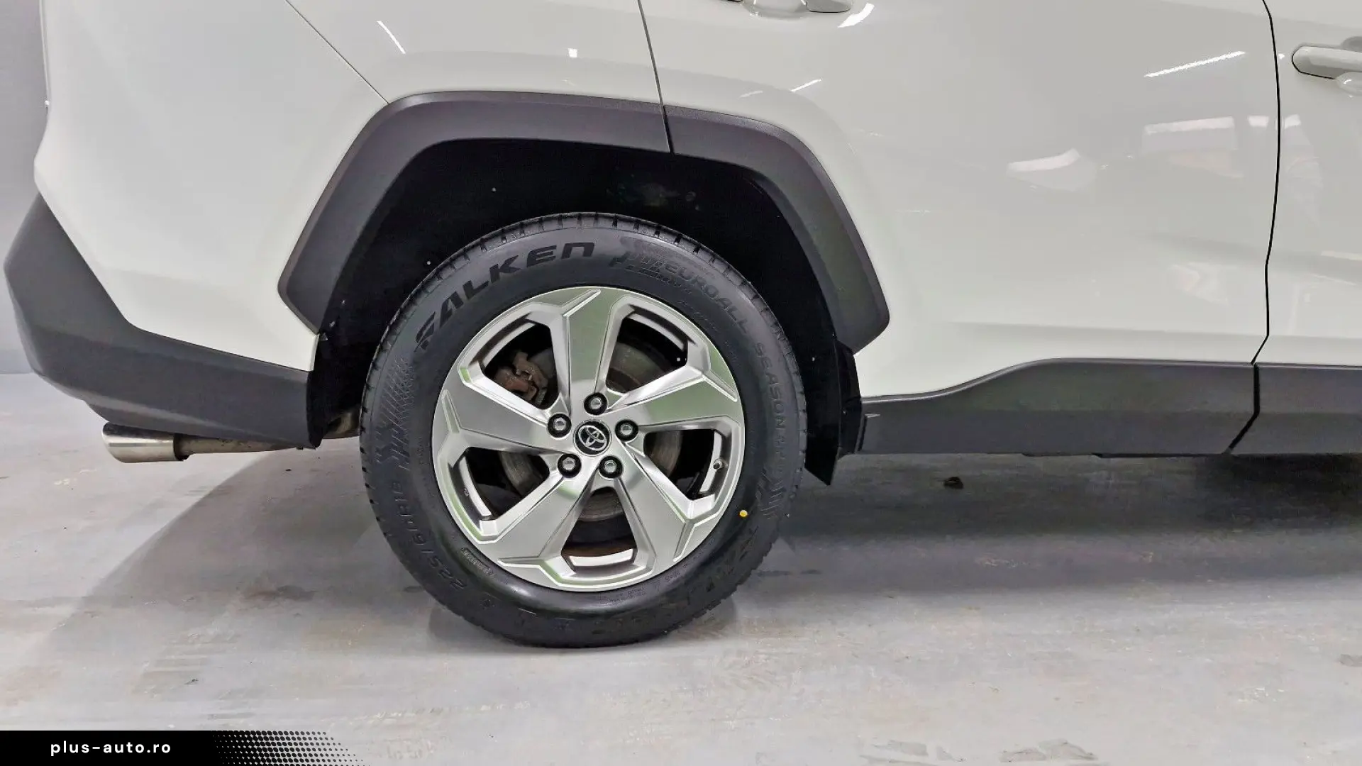 TOYOTA RAV 4 Hybrid - Safety Sense   AHK   1.Hand