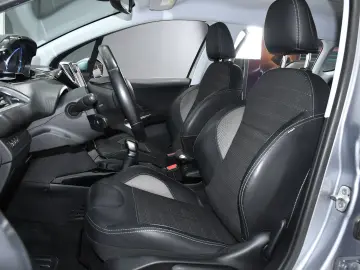 Peugeot 2008 1.2 PURETECH 110CH S&S BVM5 ALLURE