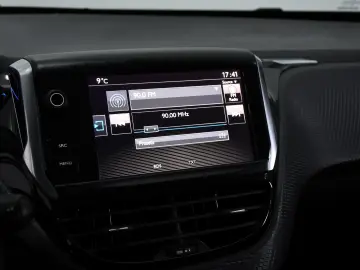 Peugeot 2008 1.2 PURETECH 110CH S&S BVM5 ALLURE