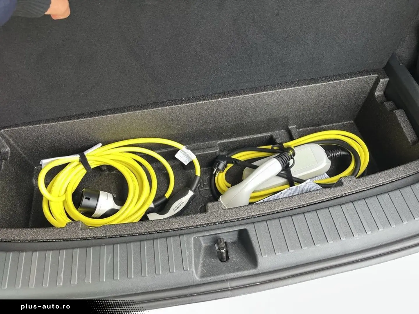 VW Tayron R-Line 1.5 eHybrid DSG AHK IQ.LIGHT DCC