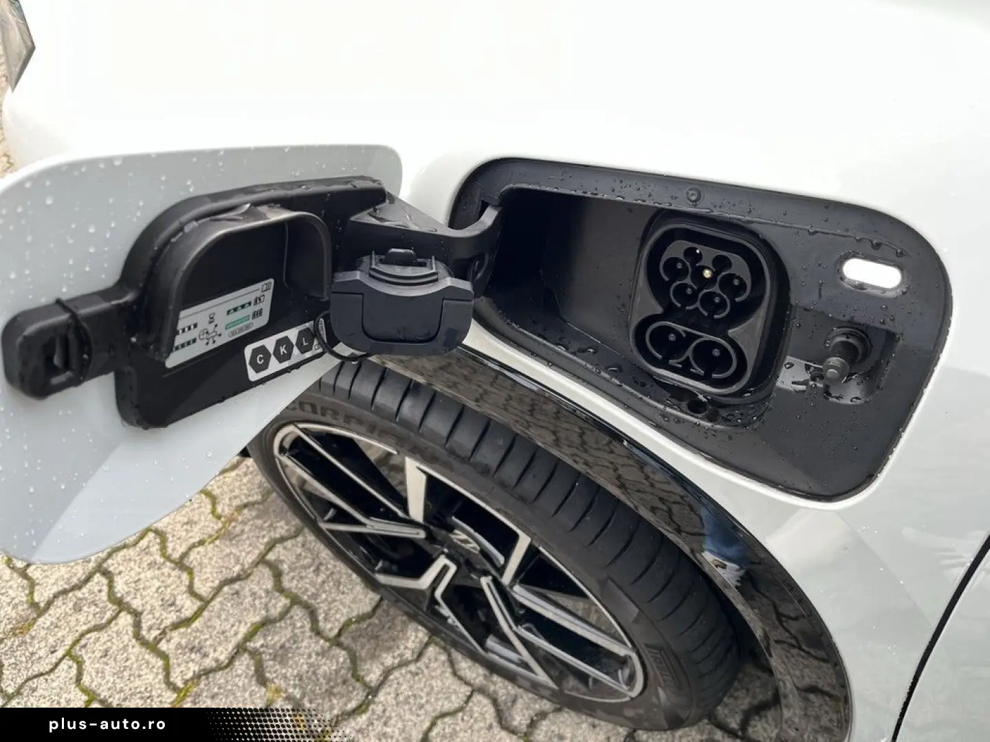 VW Tayron R-Line 1.5 eHybrid DSG AHK IQ.LIGHT DCC