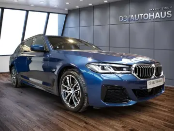 BMW 530e Touring Sport-Steptronic M Sportpaket Leder