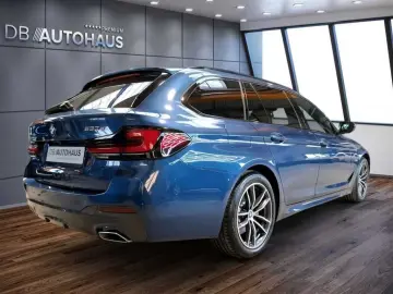 BMW 530e Touring Sport-Steptronic M Sportpaket Leder