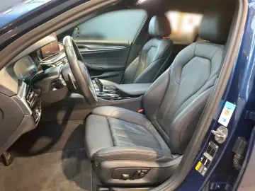 BMW 530e Touring Sport-Steptronic M Sportpaket Leder