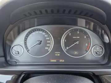 BMW Seria 5 F10 520d – 2012