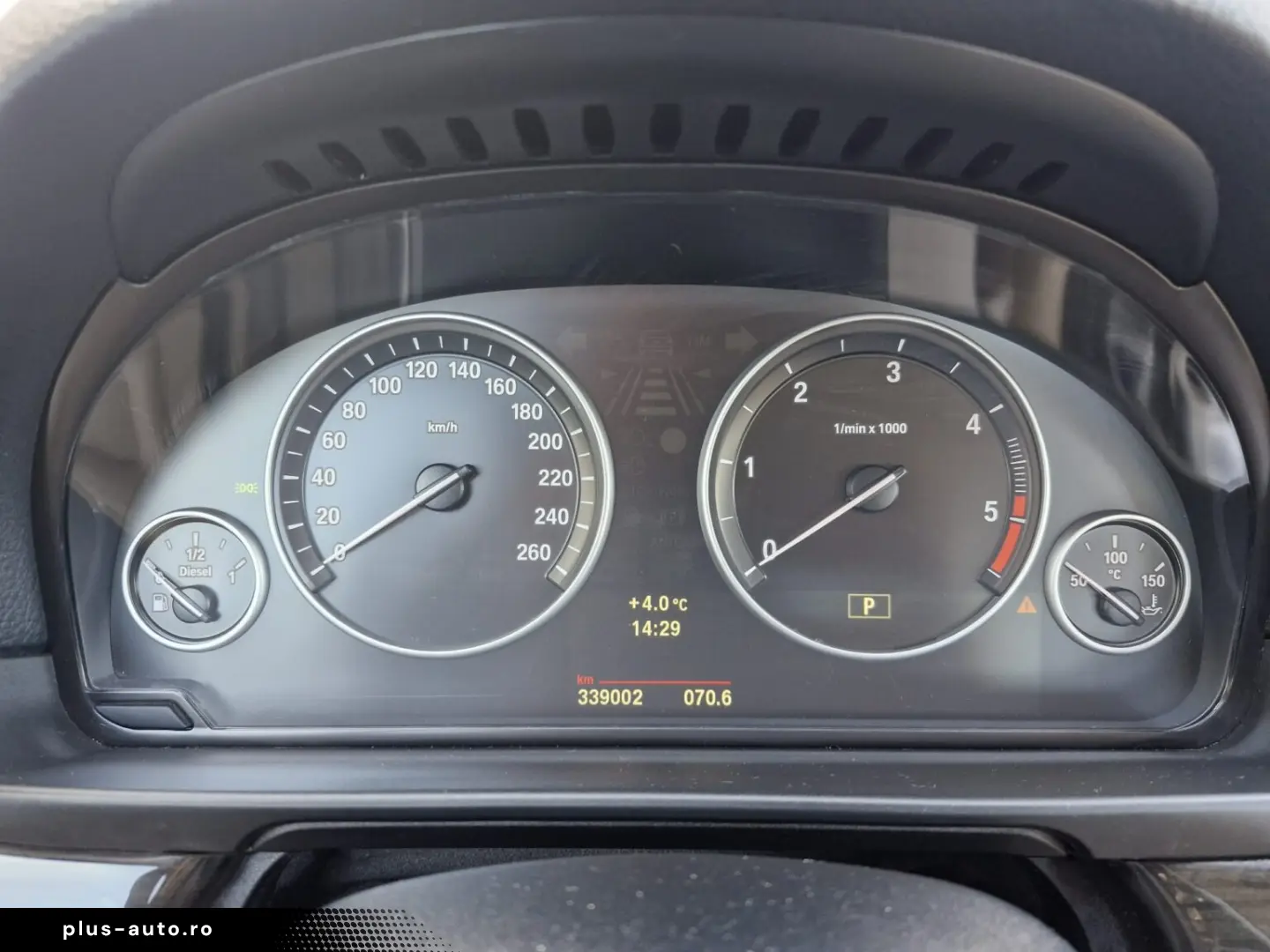 BMW Seria 5 F10 520d – 2012