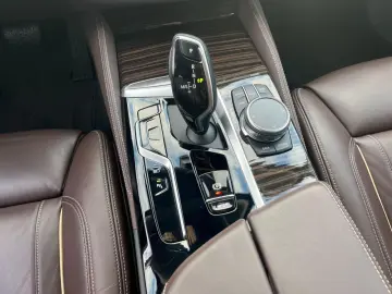 BMW 530e Touring LiCoPro HiFi Laser HUD DA  AHK Navi