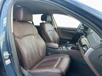 BMW 530e Touring LiCoPro HiFi Laser HUD DA  AHK Navi