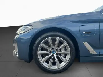 BMW 530e Touring LiCoPro HiFi Laser HUD DA  AHK Navi