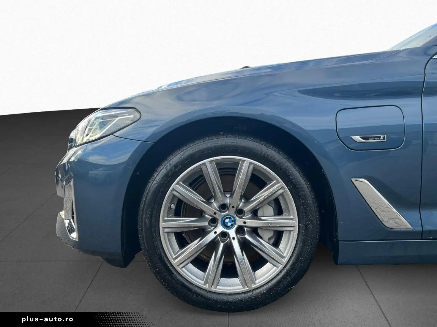 BMW 530e Touring LiCoPro HiFi Laser HUD DA  AHK Navi