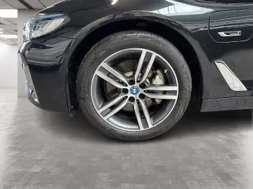 BMW 530e Touring