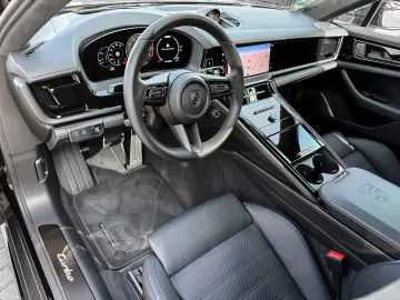 PORSCHE Panamera Turbo E-Hybrid HUD PANO ACC NAVI LED