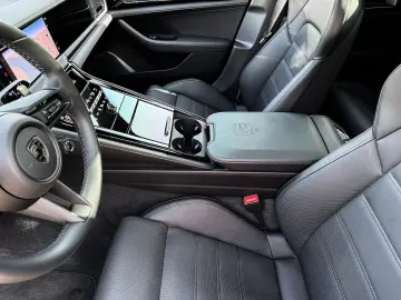 PORSCHE Panamera Turbo E-Hybrid HUD PANO ACC NAVI LED