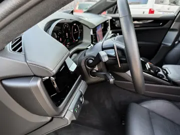 PORSCHE Panamera Turbo E-Hybrid HUD PANO ACC NAVI LED