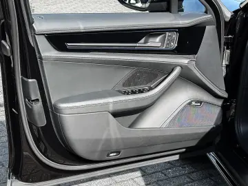 PORSCHE Panamera Turbo E-Hybrid HUD PANO ACC NAVI LED