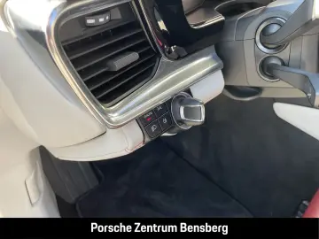 PORSCHE Panamera 4S E-Hybrid