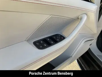 PORSCHE Panamera 4S E-Hybrid