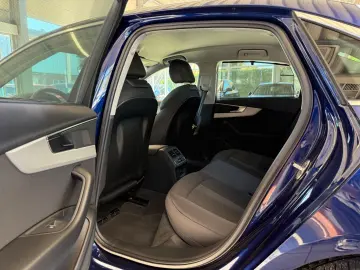 AUDI A4 Lim. 40 TDI quattro advanced  1Hd. Matrix ACC