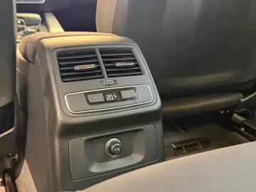 AUDI A4 Lim. 40 TDI quattro advanced  1Hd. Matrix ACC