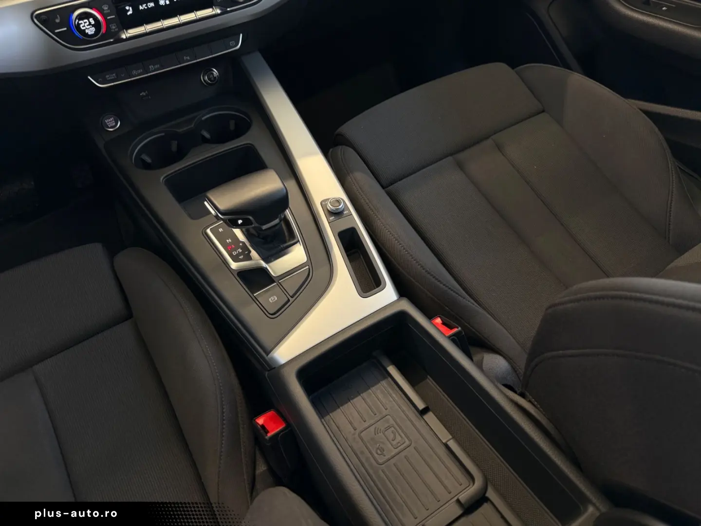 AUDI A4 Lim. 40 TDI quattro advanced  1Hd. Matrix ACC