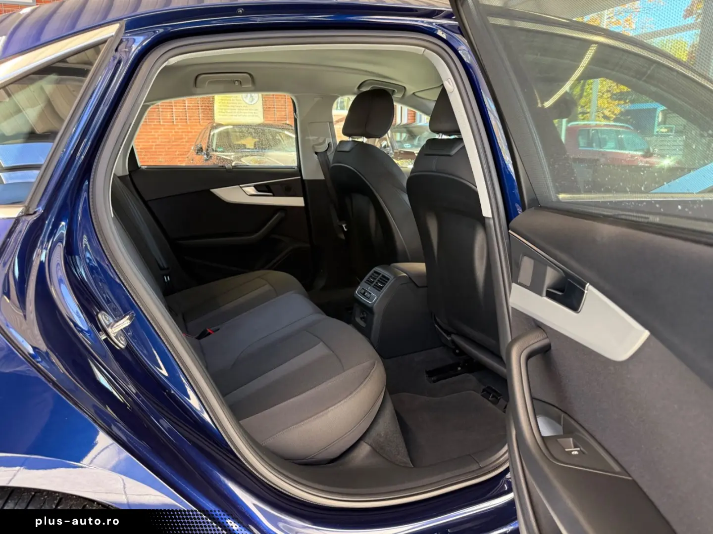 AUDI A4 Lim. 40 TDI quattro advanced  1Hd. Matrix ACC