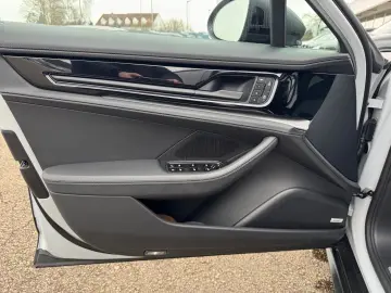 PORSCHE Panamera 4 S E-Hybrid Panodach Navi Leder Memory
