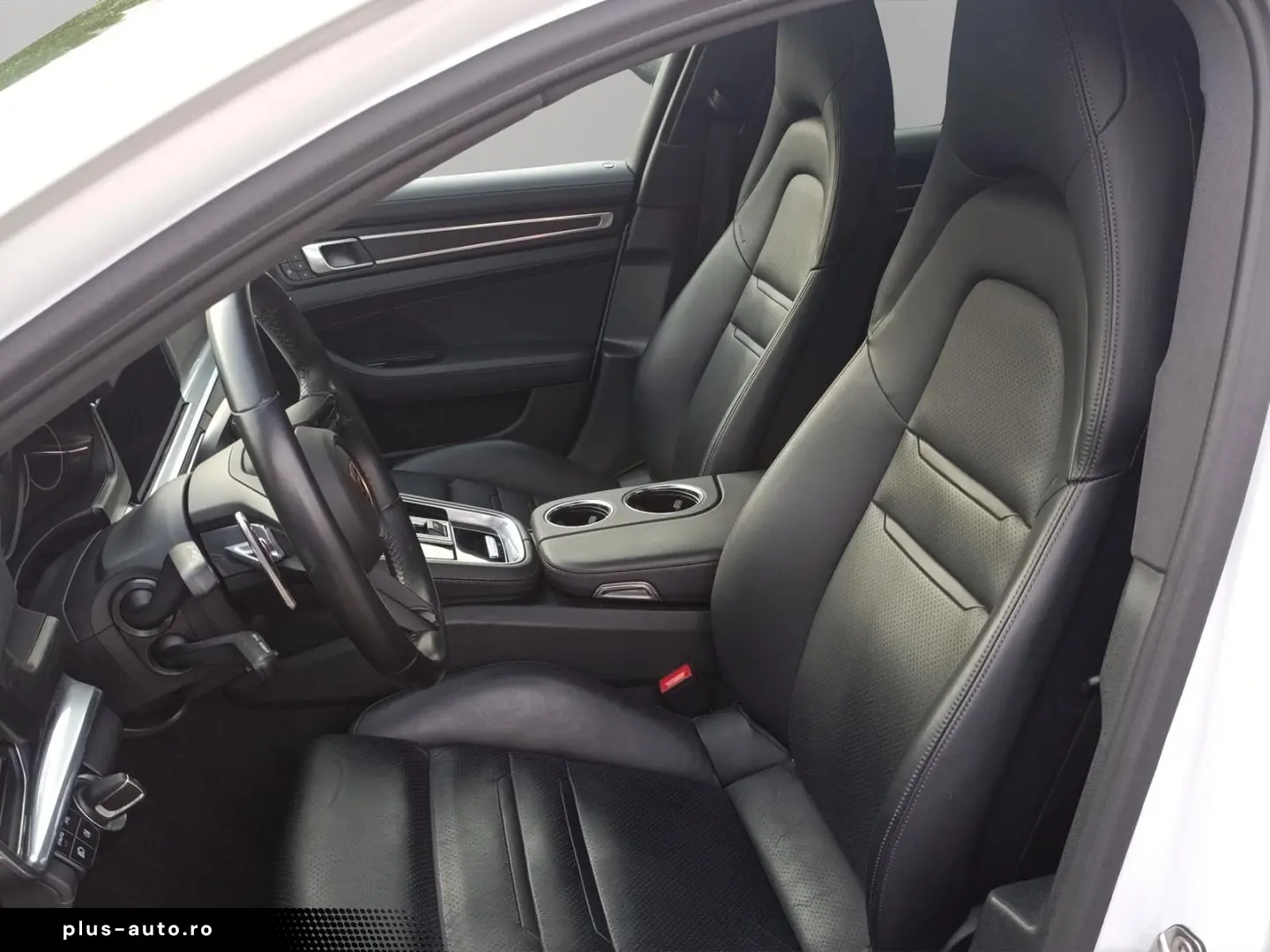 PORSCHE Panamera 4 E-Hybrid Platinum Edition