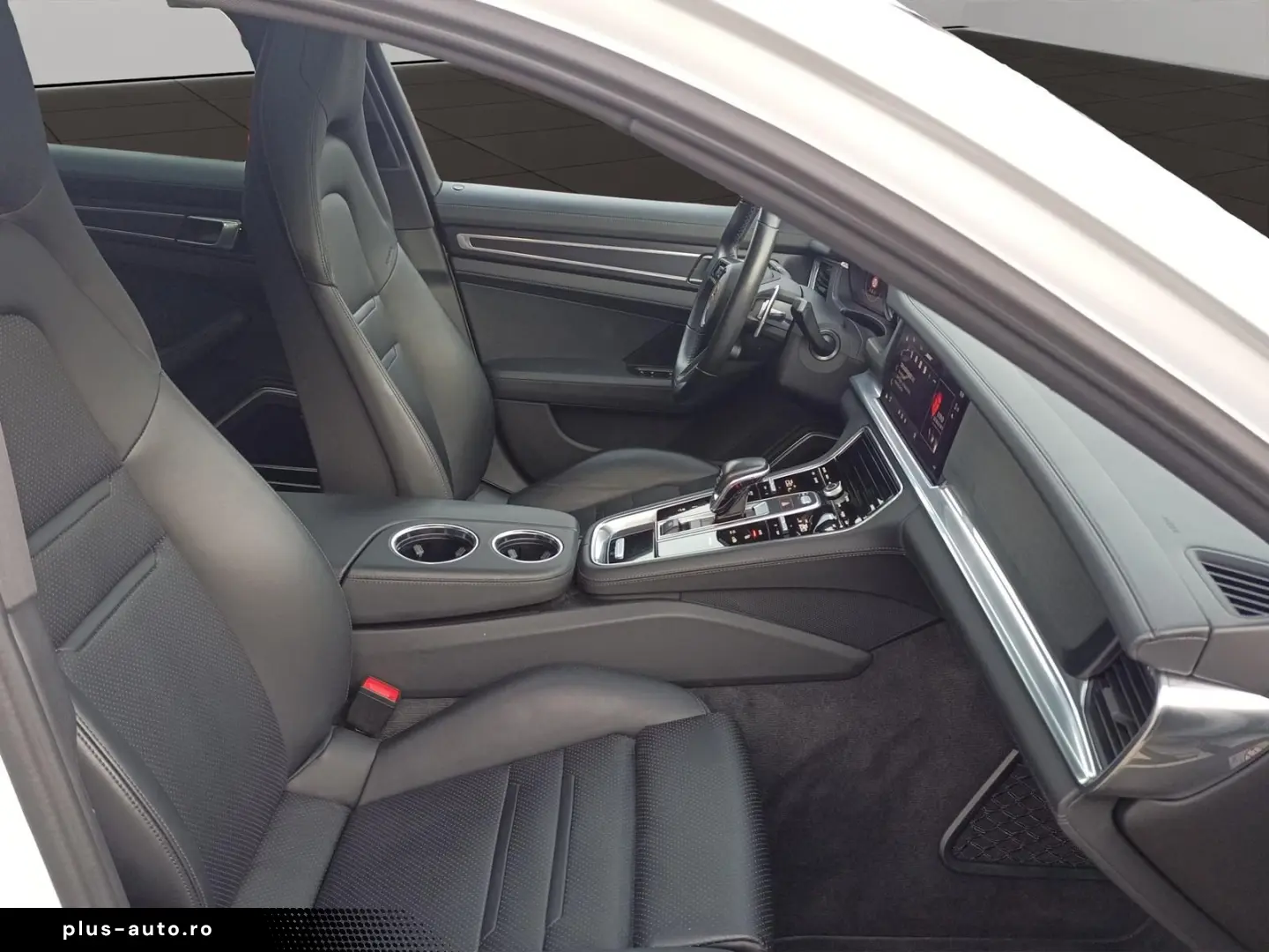 PORSCHE Panamera 4 E-Hybrid Platinum Edition