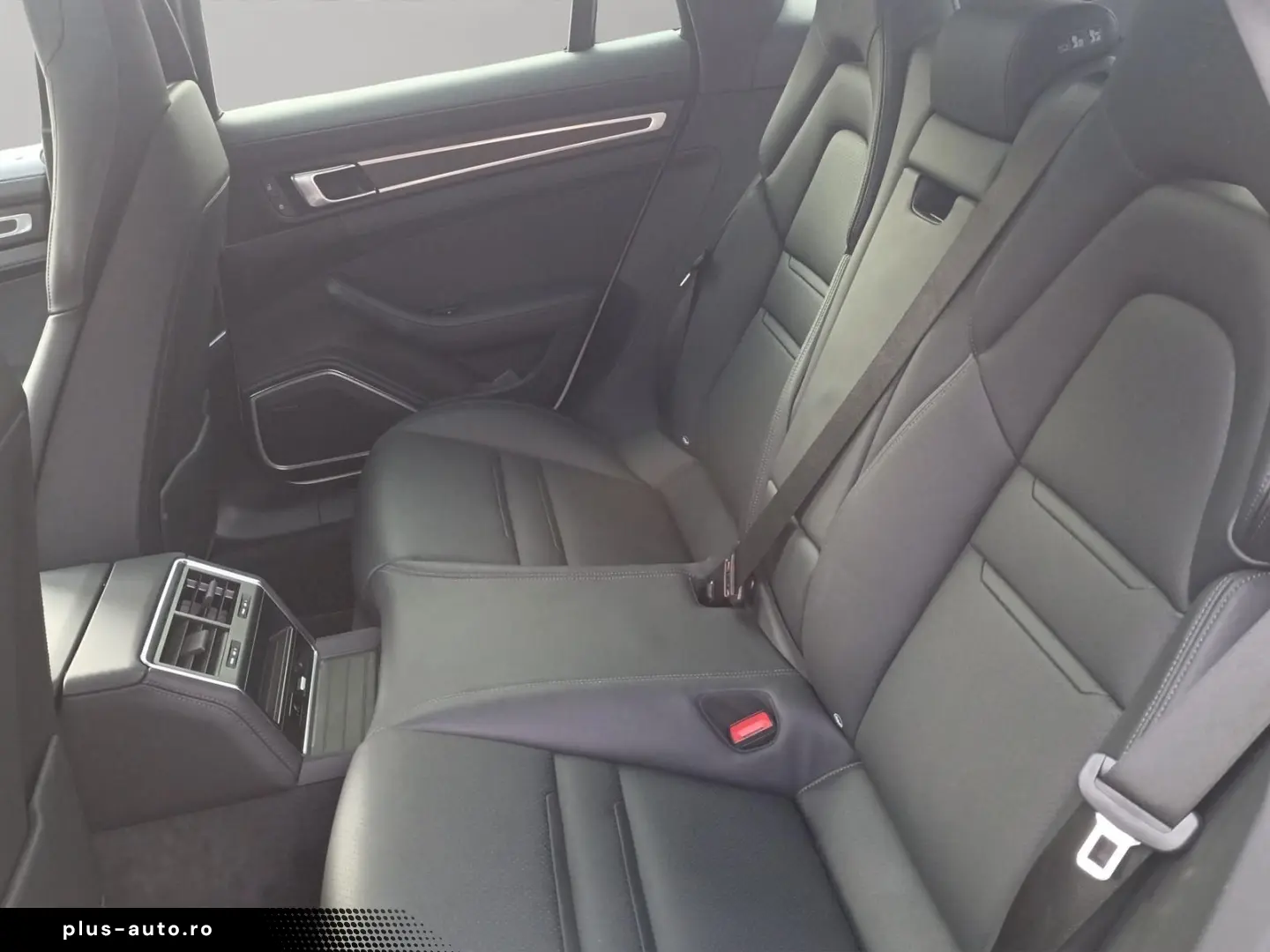 PORSCHE Panamera 4 E-Hybrid Platinum Edition