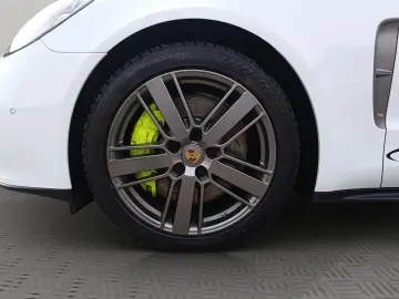 PORSCHE Panamera 4 E-Hybrid Platinum Edition