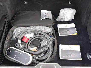 PORSCHE Panamera 4 E-Hybrid Platinum Edition