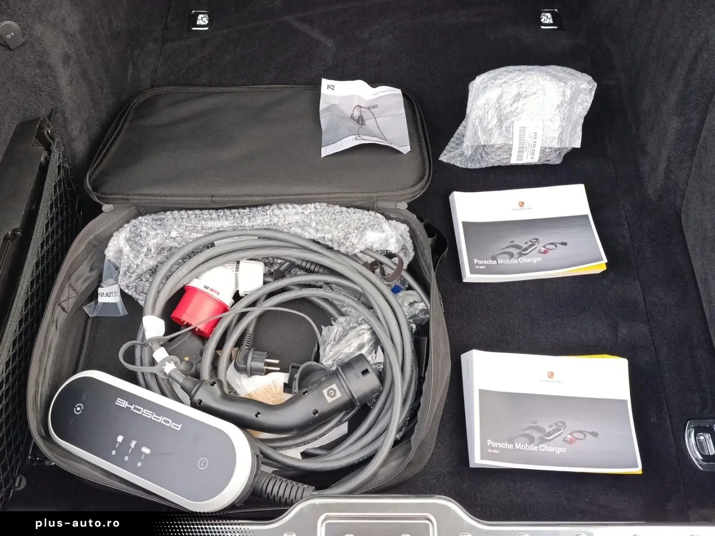 PORSCHE Panamera 4 E-Hybrid Platinum Edition