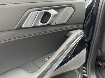 BMW X6 xDrive30d M Sport Pro 22Zoll Pano ACC 360