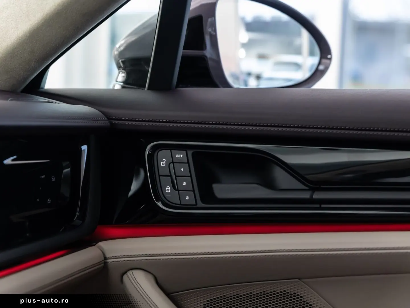 PORSCHE Panamera Turbo E-Hybrid SportDesign UPE 250490e