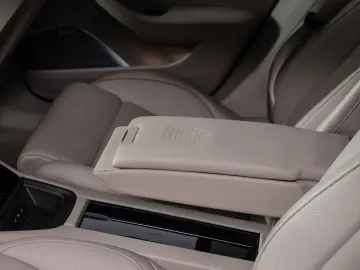 PORSCHE Panamera Turbo E-Hybrid SportDesign UPE 250490e