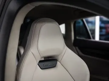 PORSCHE Panamera Turbo E-Hybrid SportDesign UPE 250490e