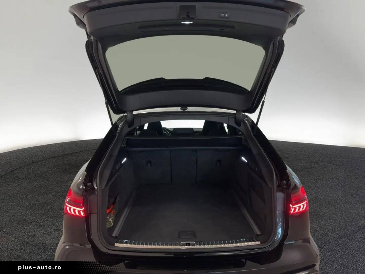 AUDI RS 6 Avant tiptr. STDHZG MATRIX 360 K NAVI B&O