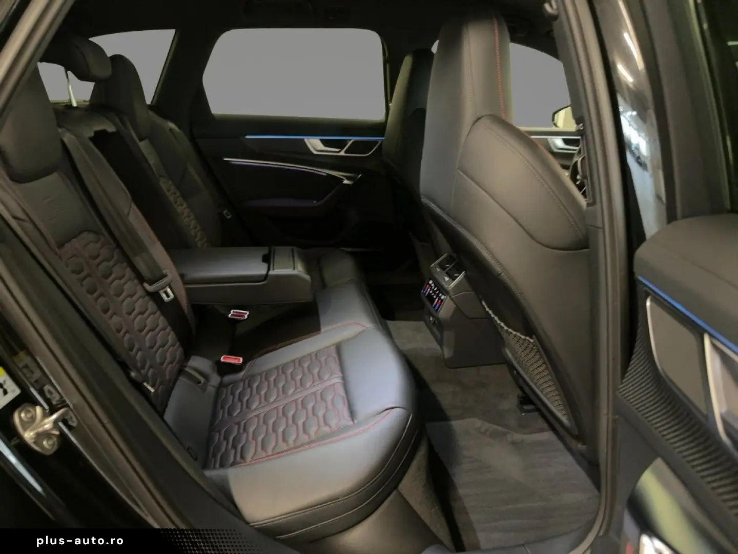 AUDI RS 6 Avant tiptr. STDHZG MATRIX 360 K NAVI B&O