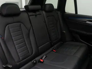 BMW X3 xD30e M Sport Laser DAB Kamera HUD Panorama