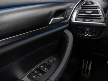 BMW X3 xD30e M Sport Laser DAB Kamera HUD Panorama