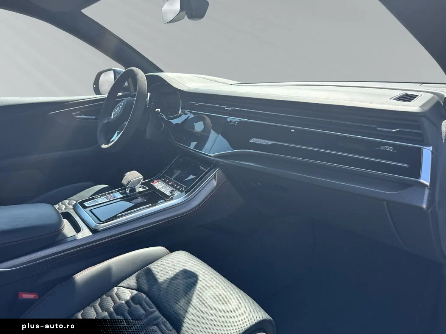 AUDI RS Q8 SUV TFSI quattro tiptr. Top Ausstattung