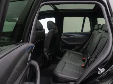 BMW X3 xD20i M Sport DAB Kamera Panorama Komf 20Zoll