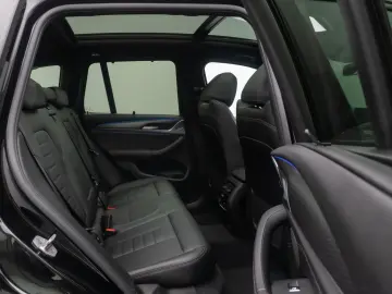 BMW X3 xD20i M Sport DAB Kamera Panorama Komf 20Zoll