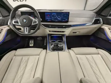 BMW X5 M60i xDrive M Sport Pro Pano SkyLounge PA Pro